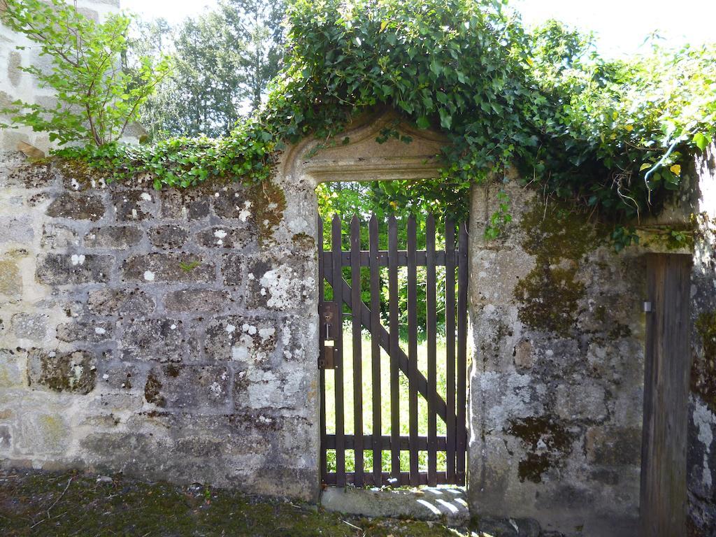 Chambres D'Hotes L'Hirondelle Du Lac Peyrat-le-Château 外观 照片