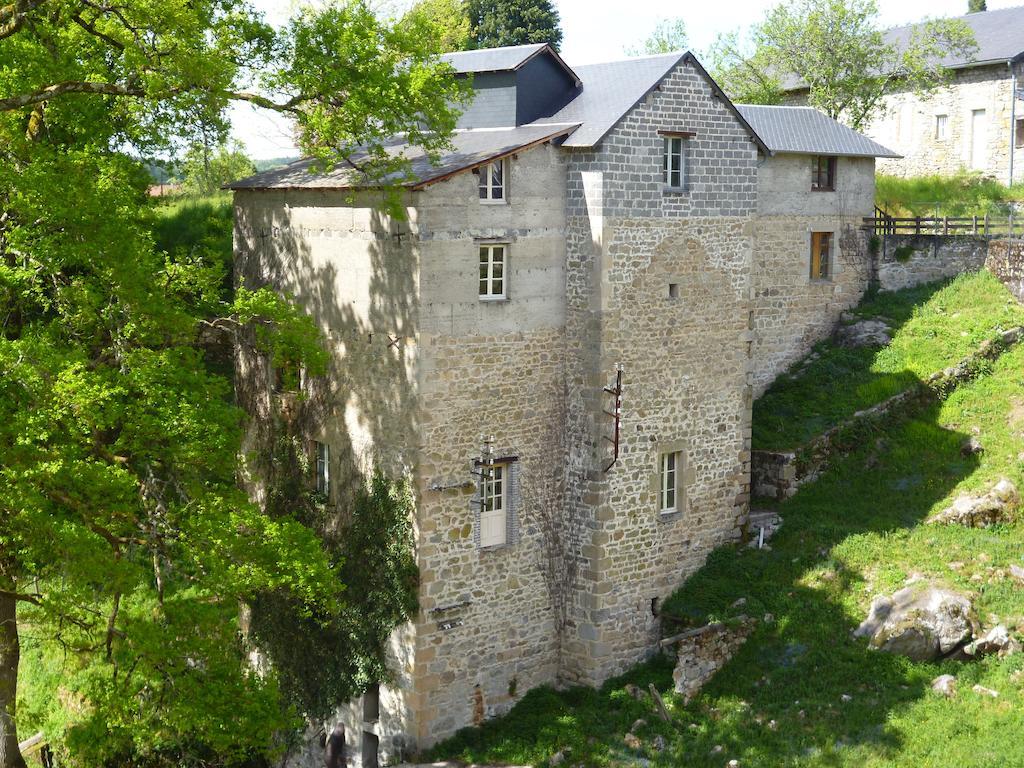 Chambres D'Hotes L'Hirondelle Du Lac Peyrat-le-Château 外观 照片